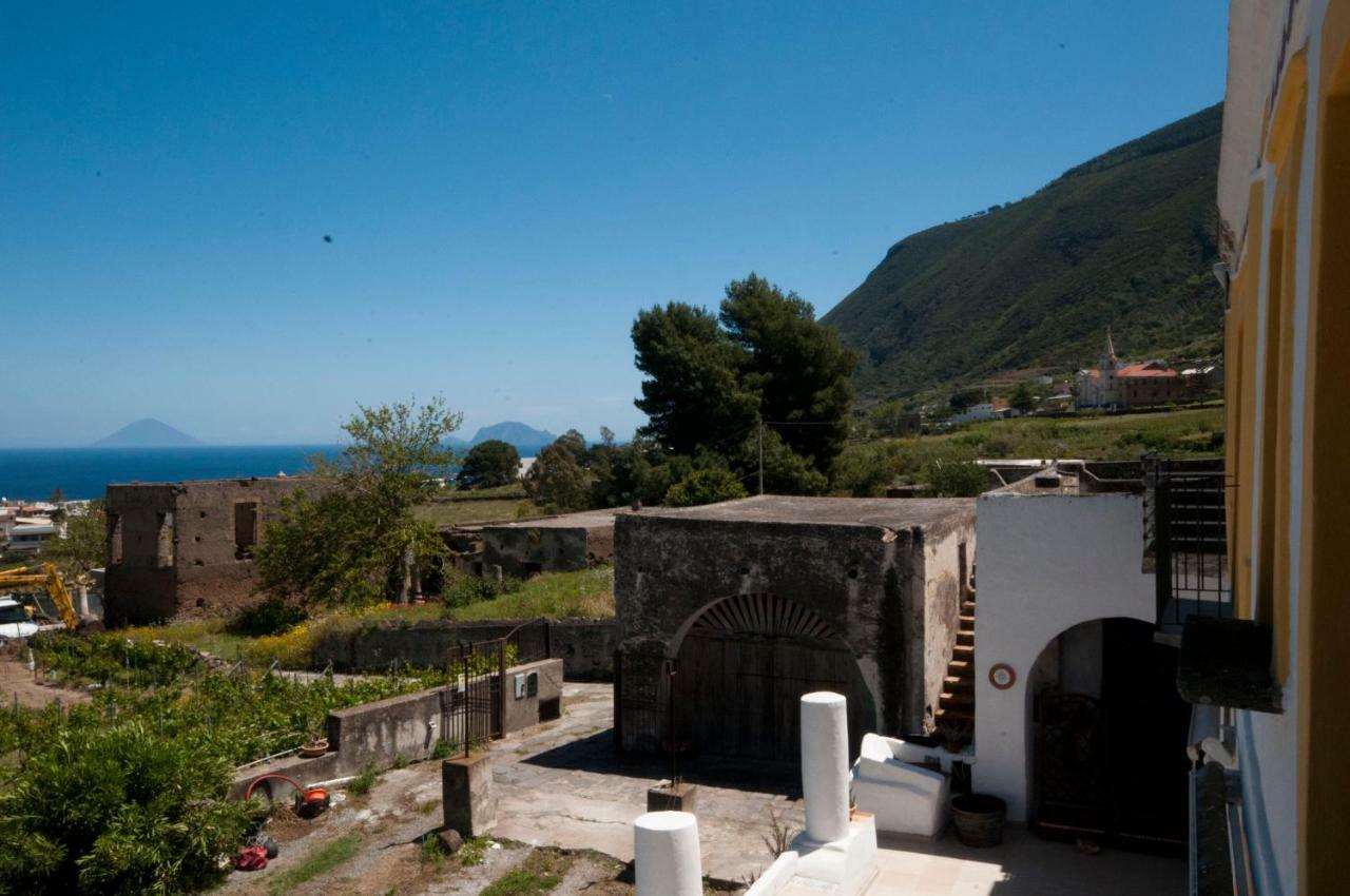 Hotel Casa Vacanze Dell'Avvocato Malfa  Exteriér fotografie