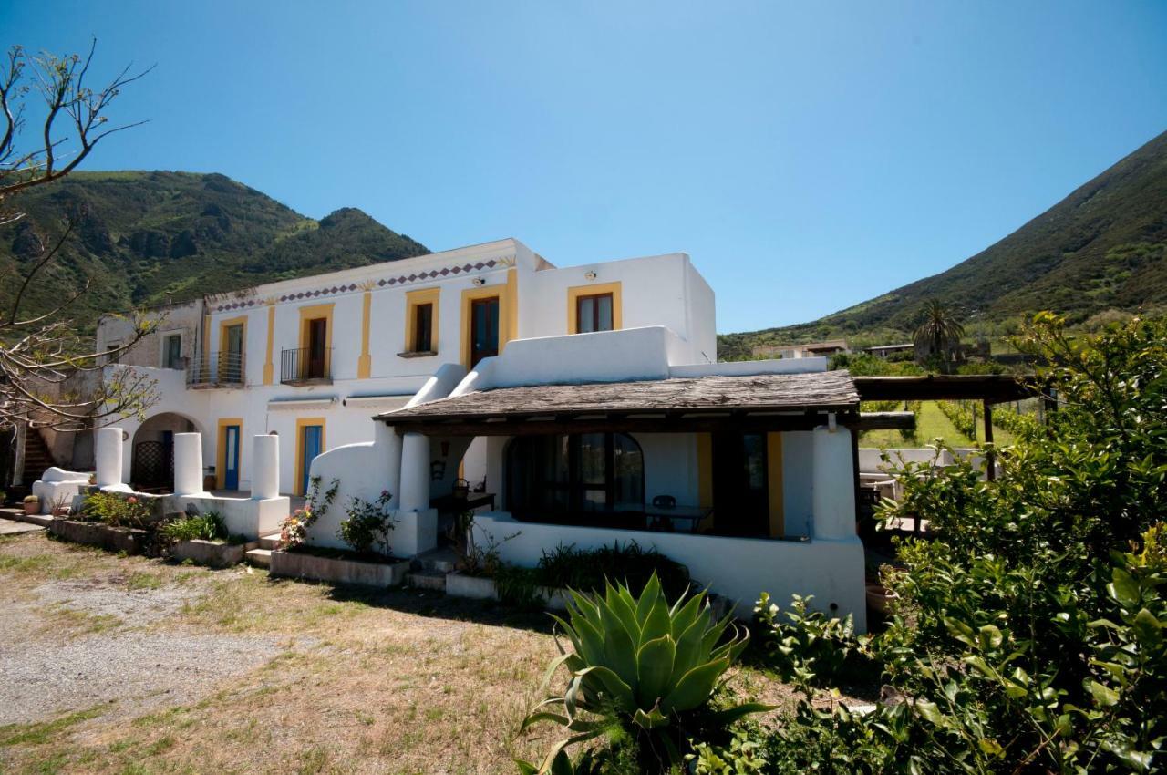 Hotel Casa Vacanze Dell'Avvocato Malfa  Exteriér fotografie