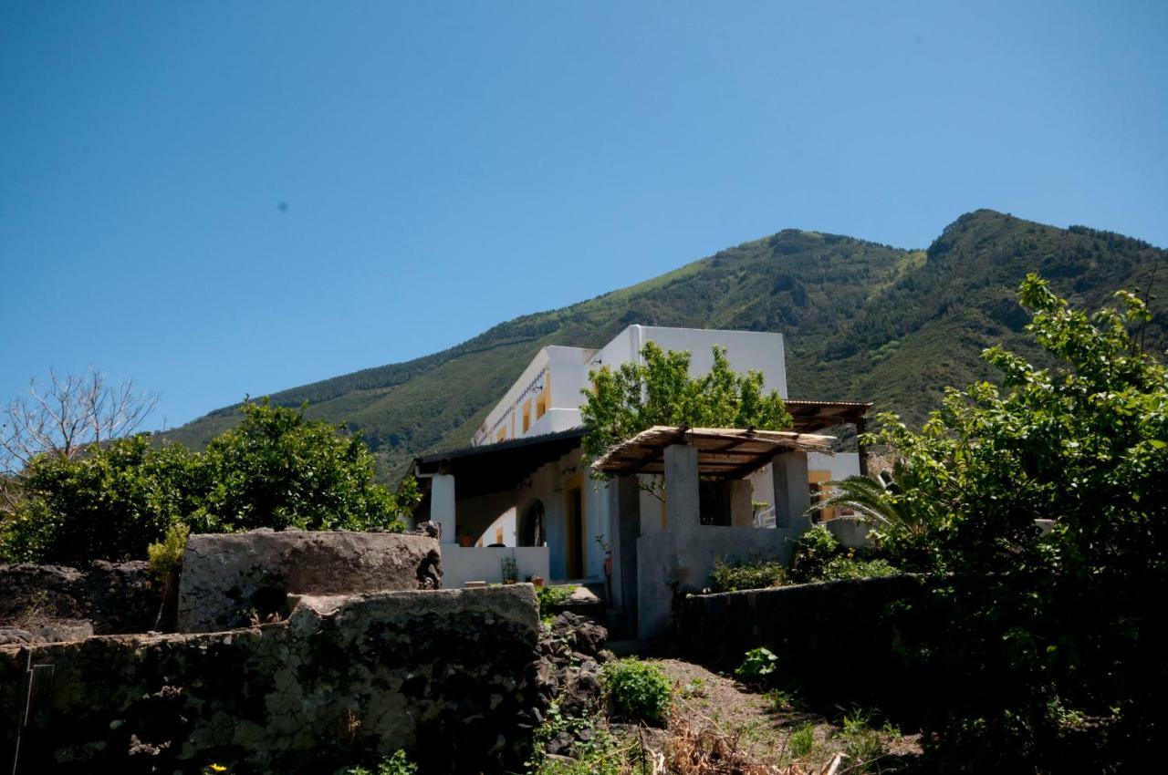 Hotel Casa Vacanze Dell'Avvocato Malfa  Exteriér fotografie